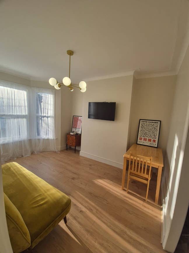Beautiful 1 bedroom victorian flat 5 min Station Main Photo