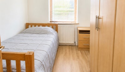 Single Room for Rent TW7  Wifi- Bills Included  Main Photo