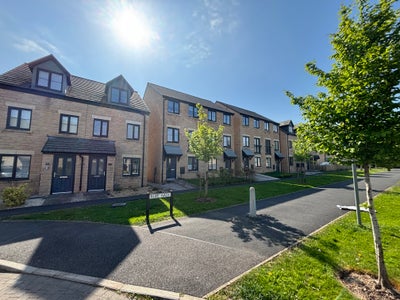 Double Room in 3 Bedroom House on St George's Quay Main Photo