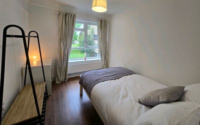 Double room in professional Flat Main Photo
