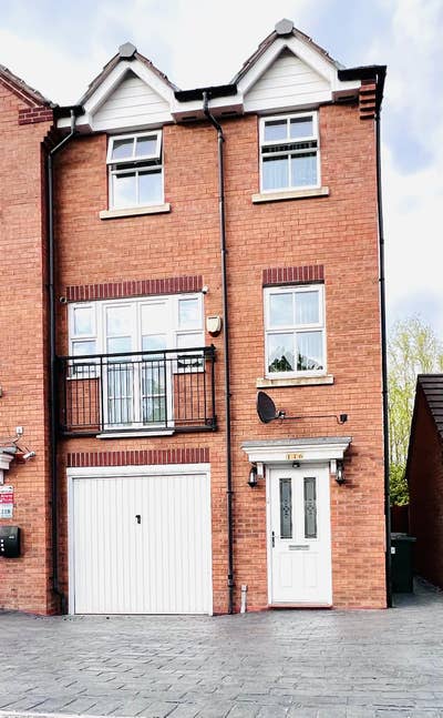 Shared Housing  Main Photo