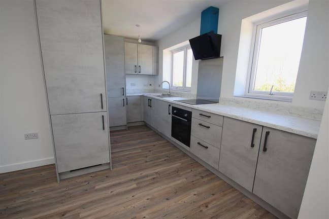 2 Bedroom Flat, Hardwick, Cambridgeshire Main Photo