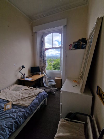 Two rooms in spacious Dalkeith Road flat Main Photo