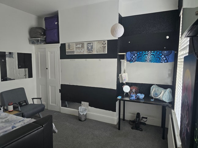 Double room available  Main Photo