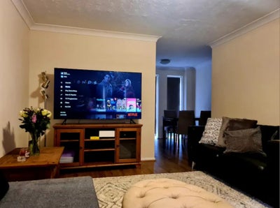 Great Location - Free Parking Main Photo