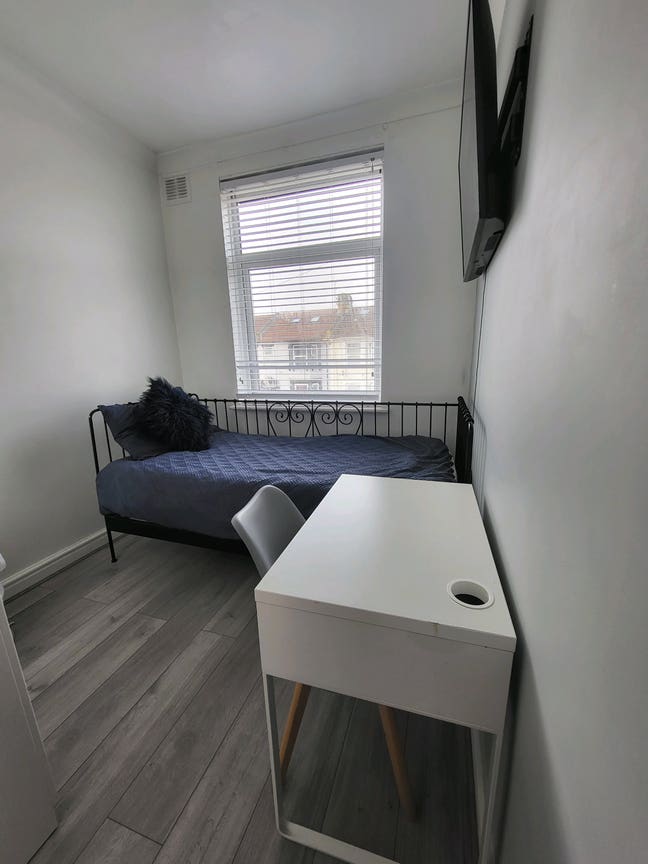 Single room Main Photo