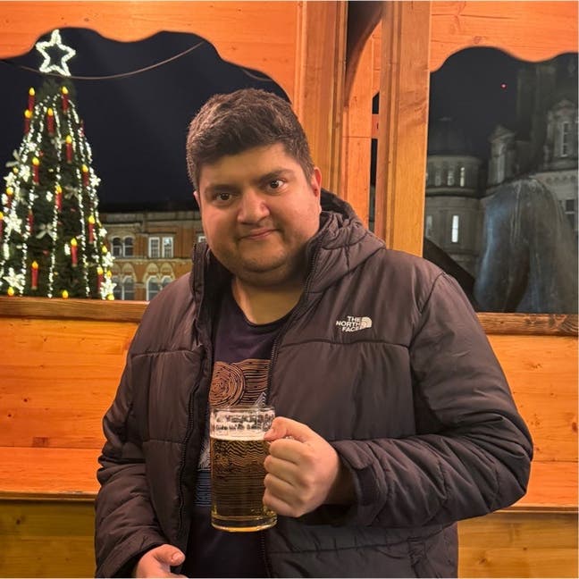 Professional Male seeks a double room Main Photo