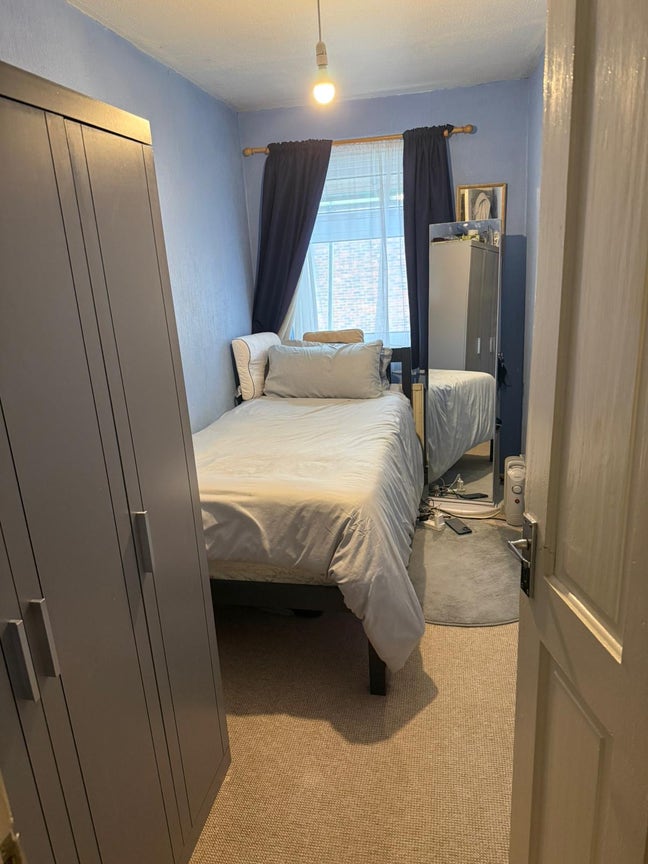 Single bedroom  Main Photo