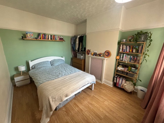 Spacious double room in Horfield  Main Photo