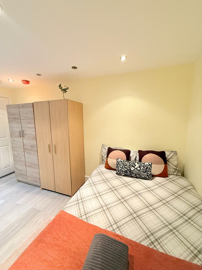 1 Double room in Wembley Park Main Photo