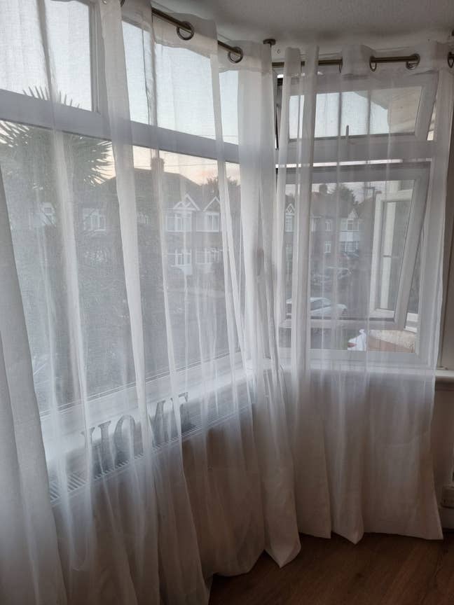Luxury-Modern 2 Bedroom Furnished Flat in Hounslow Main Photo