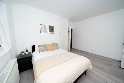 Double Room | Tooting | &pound;1100 Main Photo