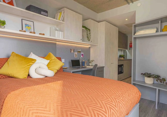 Tenancy Transfer: iQ Aldgate - Summer 2026 Main Photo