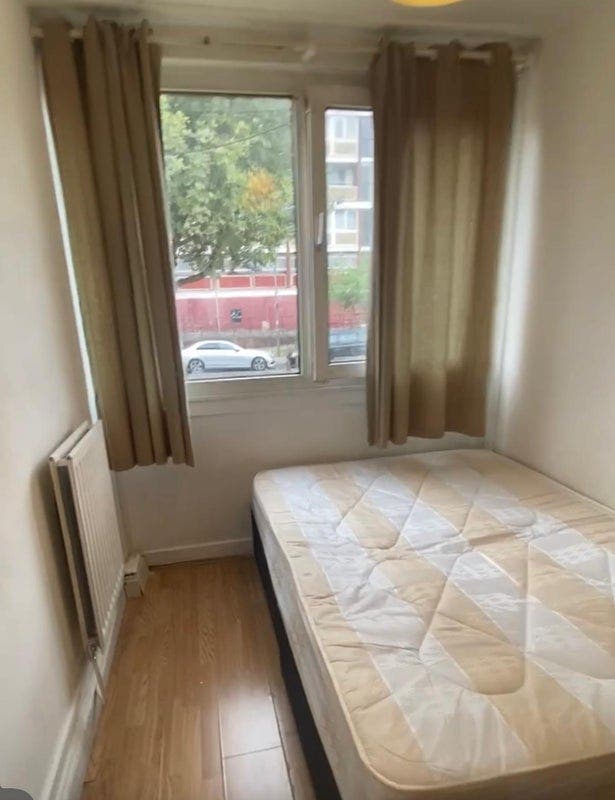 Chepeast Single Room in Sw (43) Main Photo