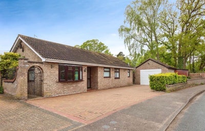 Double room for rent in Mildenhall Main Photo