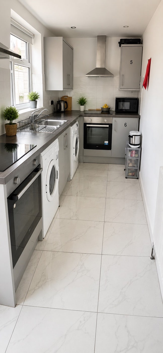 Luxury en suite hmo rooms within a 6 bedroom hmo Main Photo