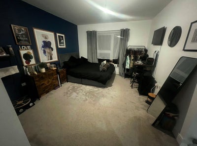Large Luxurious Room in a 2 Bedroom Flat in Erith Main Photo