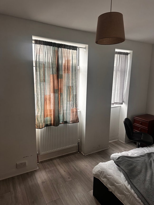 2 double room available to rent  Main Photo