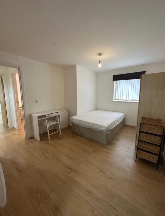 Double ensuite room Main Photo