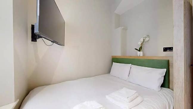 Boutique Studio Apartment in the Heart of Chelsea Main Photo