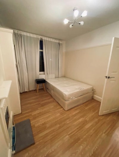 ✨ Spacious Double Room Available – N17 6BB ✨ Main Photo