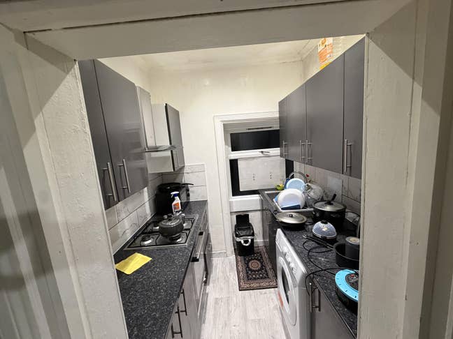 Room is available in G732EQ .  Main Photo