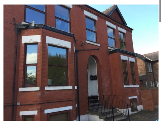 Chorlton - Lovely Two Bed Apartment Main Photo