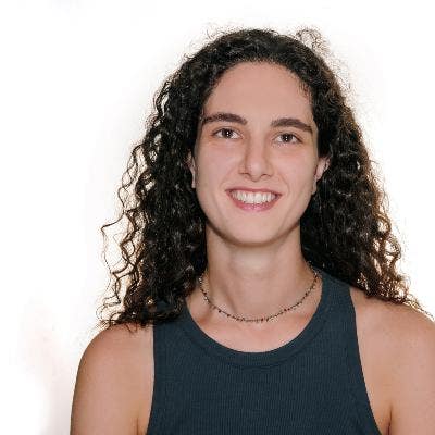 PhD visiting researcher (26F) — room/studio Main Photo
