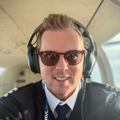 Professional Male seeks a double room Main Photo