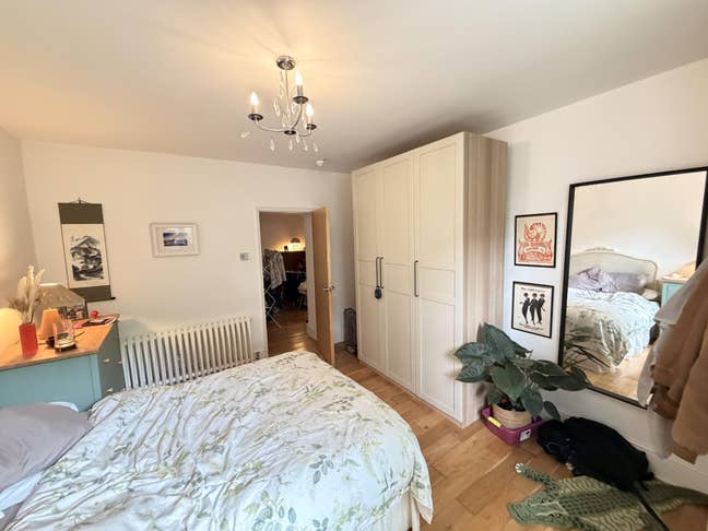 2 Double Rooms (one en suite) just off Whiteladies Main Photo