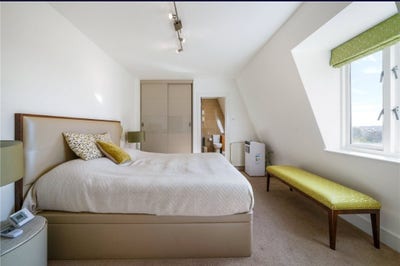Luxury Ensuite Double Room Main Photo