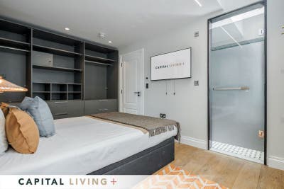 Large Ensuite Room in a Stunning Houseshare  Main Photo
