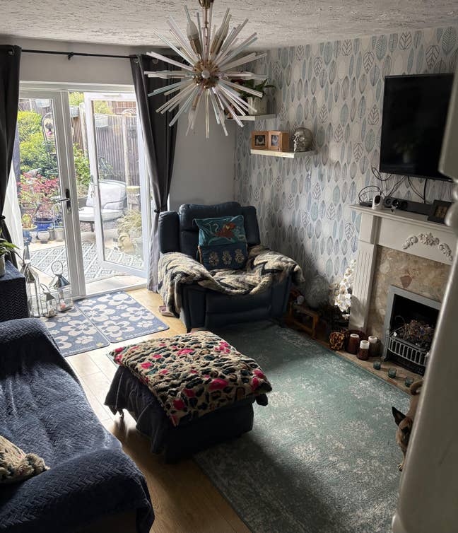 Double room to let Ws12- * bills included* Main Photo