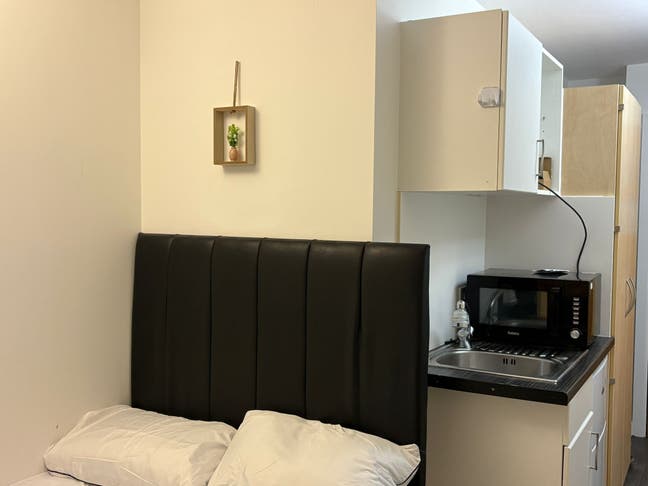 🔥 Luxury Studio Apartment – Available Immediately Main Photo