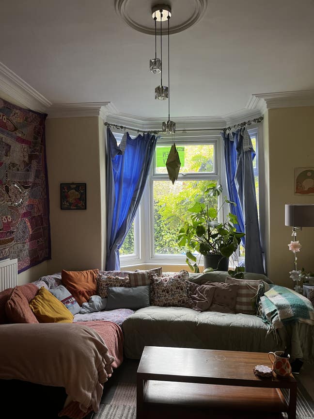 Spacious attic room in Nether Edge  Main Photo