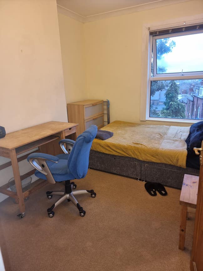   Spacious Double Room in Stunning Victorian House Main Photo