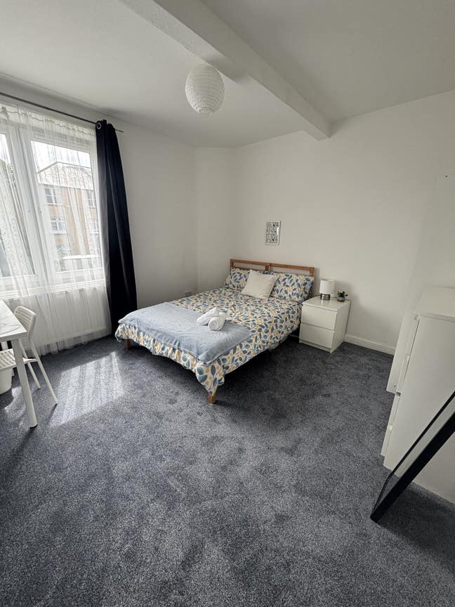 Double Room-Bills Incl-Short/Long Let Main Photo