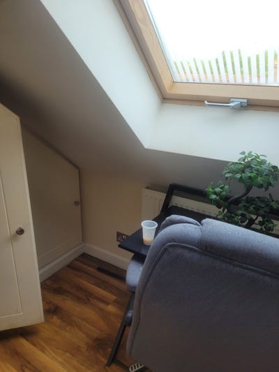 Bright Newly furnished room with massive storage  Main Photo