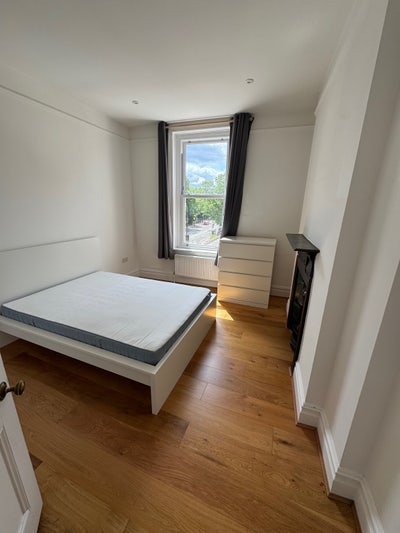 Double room in Oval Main Photo