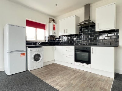 2 Bedroom Flat- Station Square Flitwick Main Photo