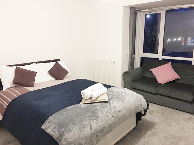 Very Large Double Room | Bills Included & Parking  Main Photo