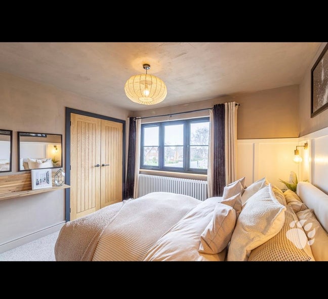 Double Room close to Basildon hospital  Main Photo