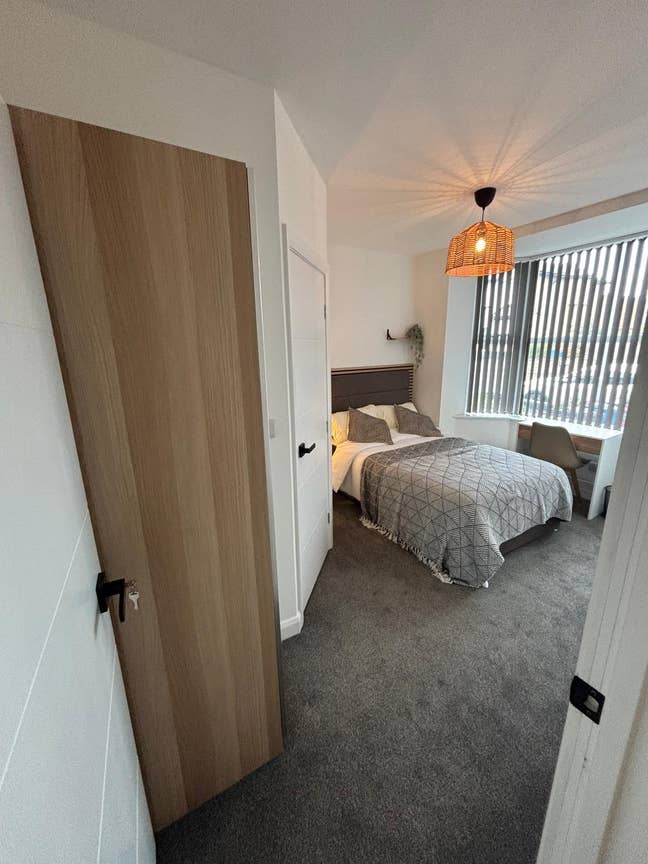 Brand new renovation  Main Photo