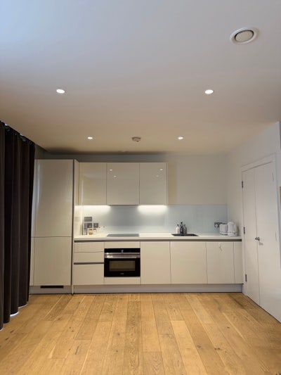 ✨Modern 1 Bed/Studio Apartment✨ Main Photo