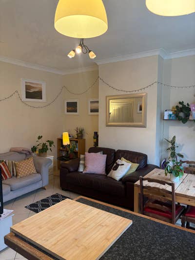 Large room in Tooting Bec in a lovely houseshare Main Photo