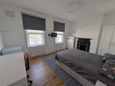 Large cosy double room in Harringay Main Photo