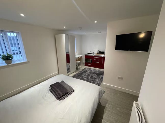  Studio 3 - 130 Gloucester Road North — Available  Main Photo