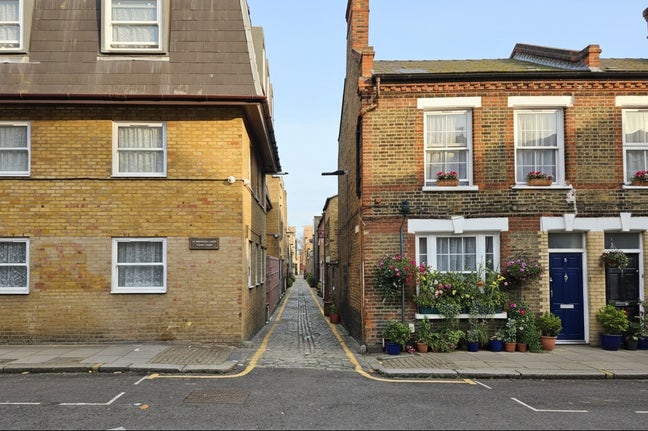 Room to Rent from the 19Th June to 15Th August  Main Photo