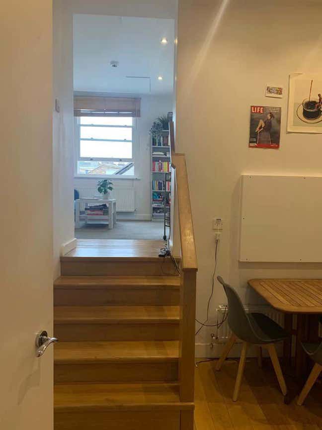 Double Room in West London Main Photo