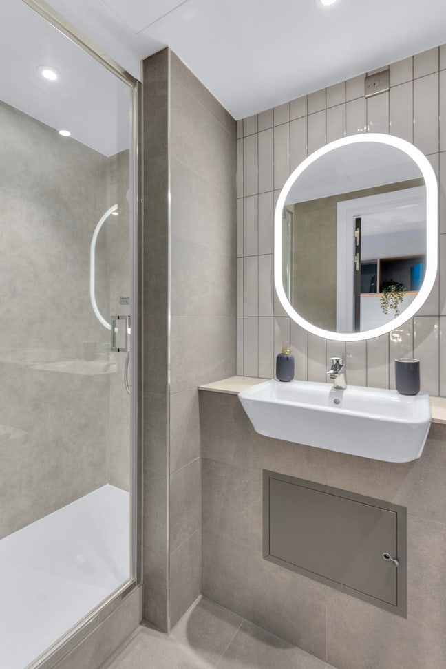 Glasgow The Bonnie Studio-Sublet (June-August) Main Photo